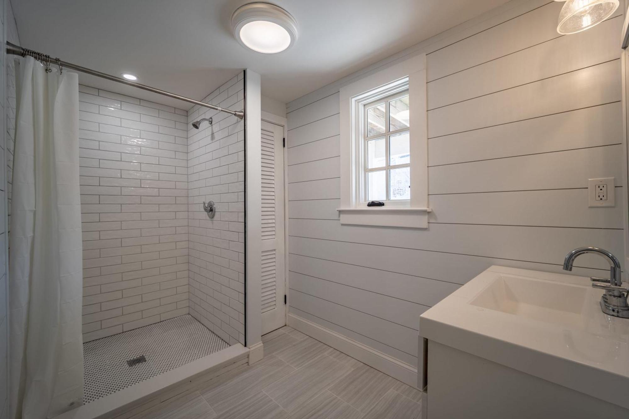 Appartement Dollar 1 B *