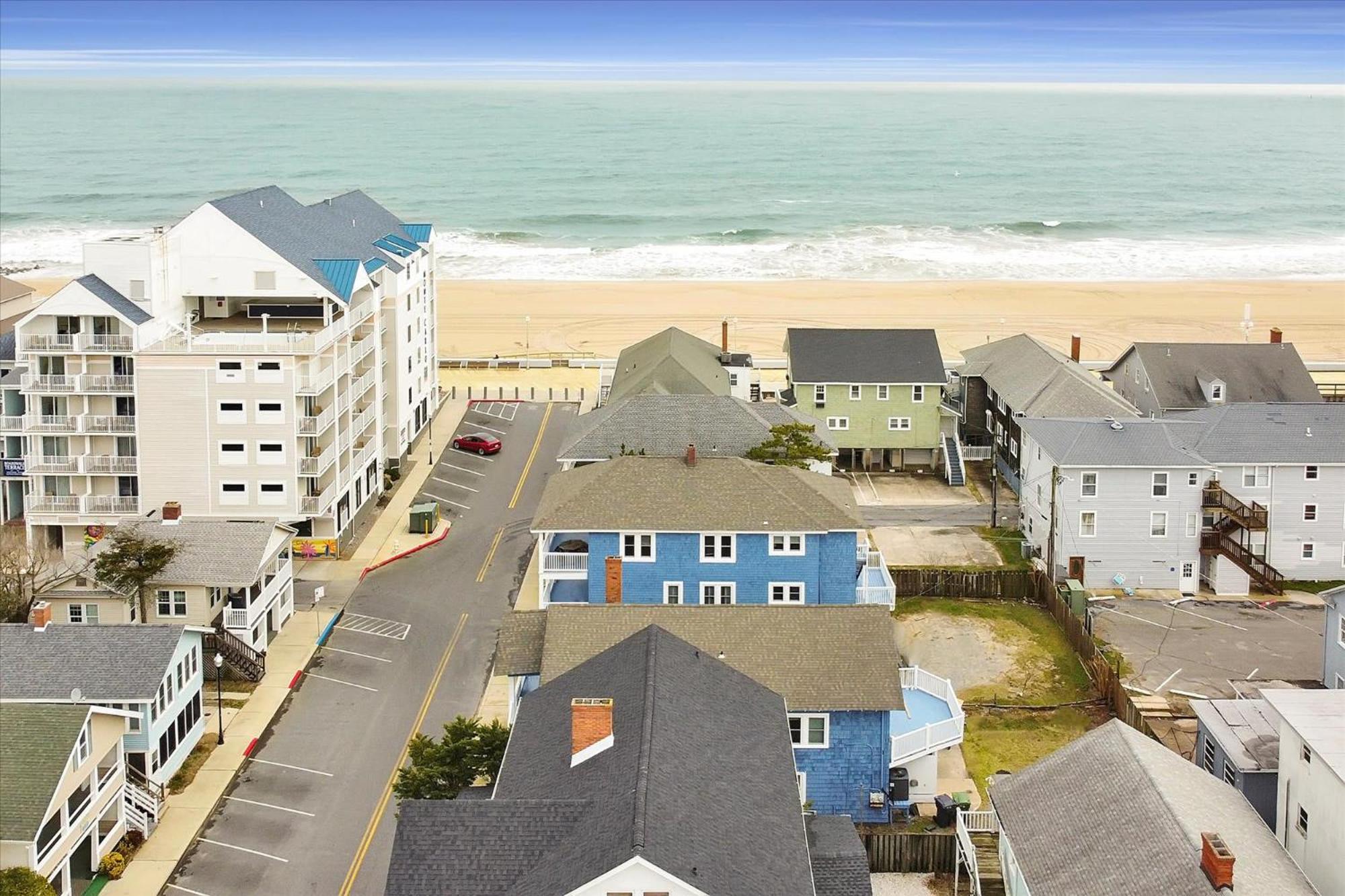 Dollar 1 B * Ocean City