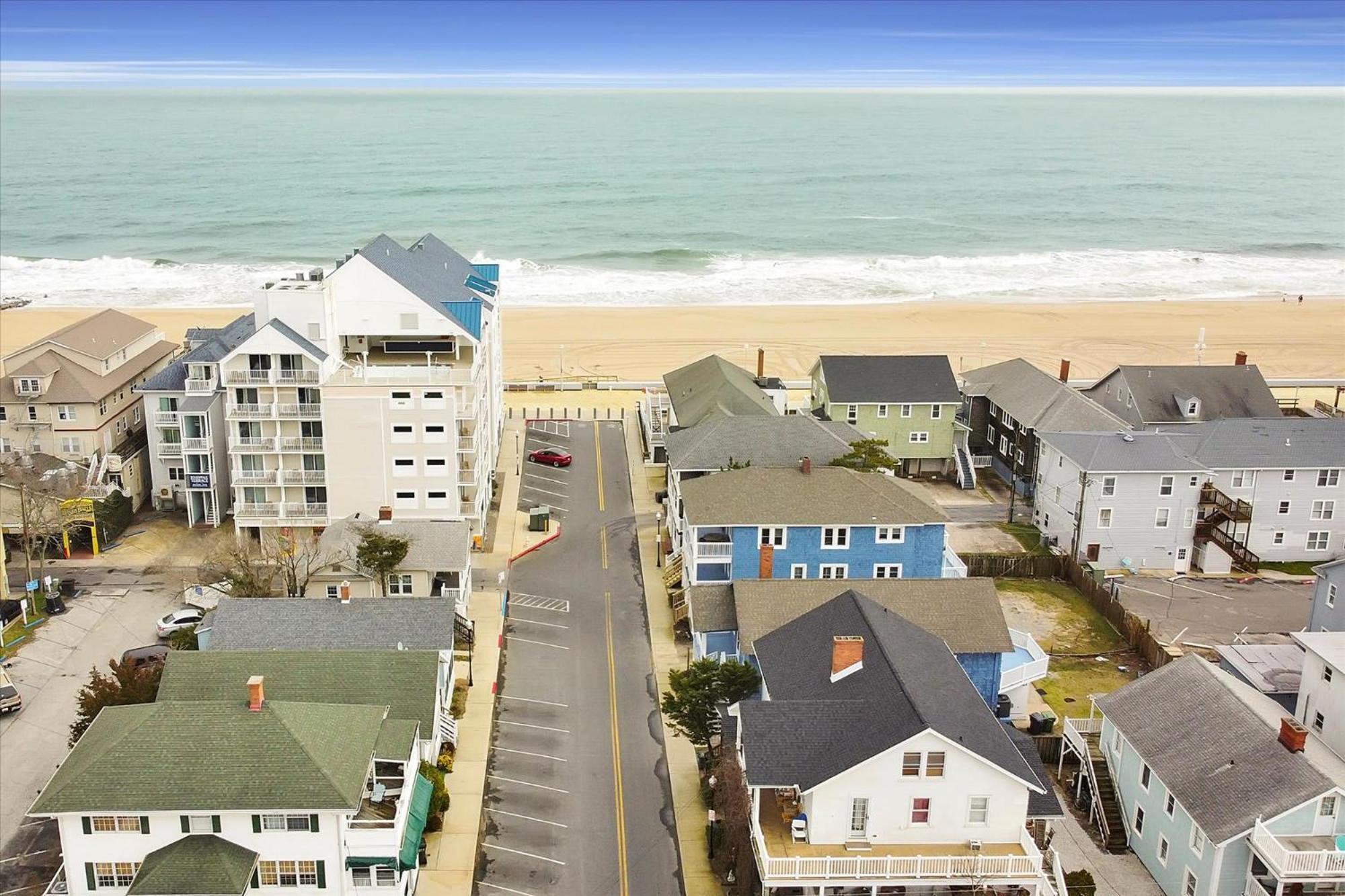 Dollar 1 B Apartment *